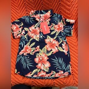 Pat Pat Boys Shirt, Size 3-4Y, Hawaiian, it is new with tags, very nice